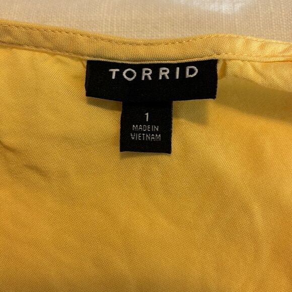 TORRID top blouse 1 - Picture 4 of 5